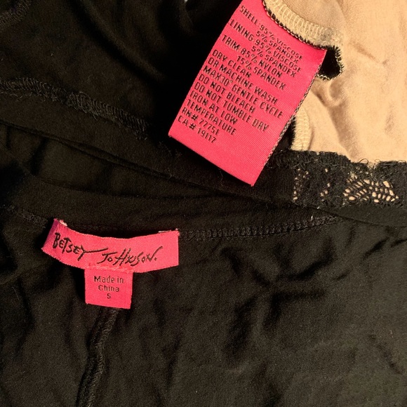 Betsy Johnson Lace Overlay Bodycon Dress - Picture 6 of 6